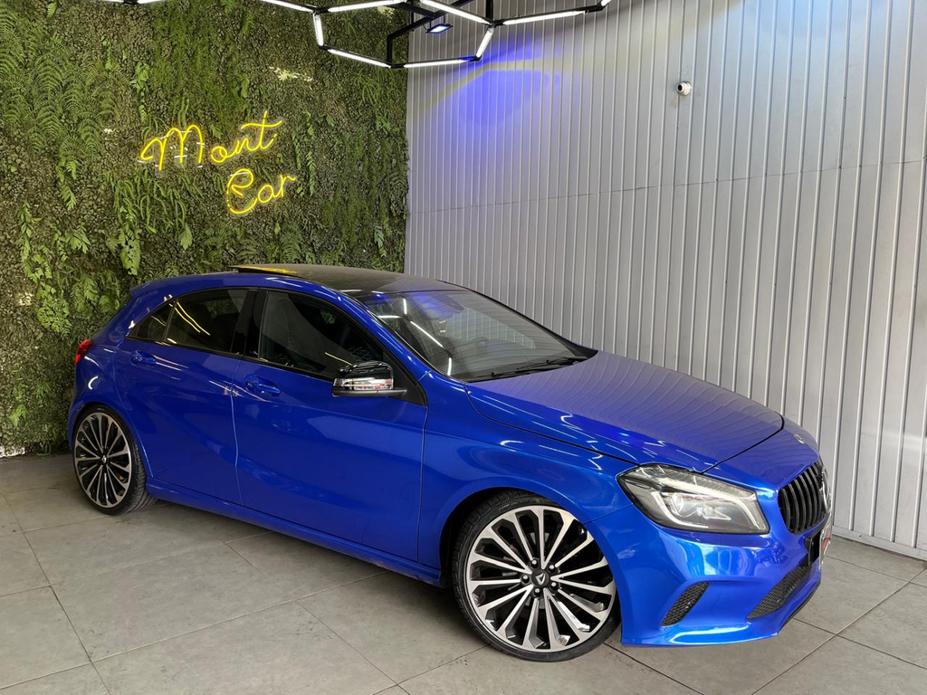 Mercedes Benz A 200 Azul