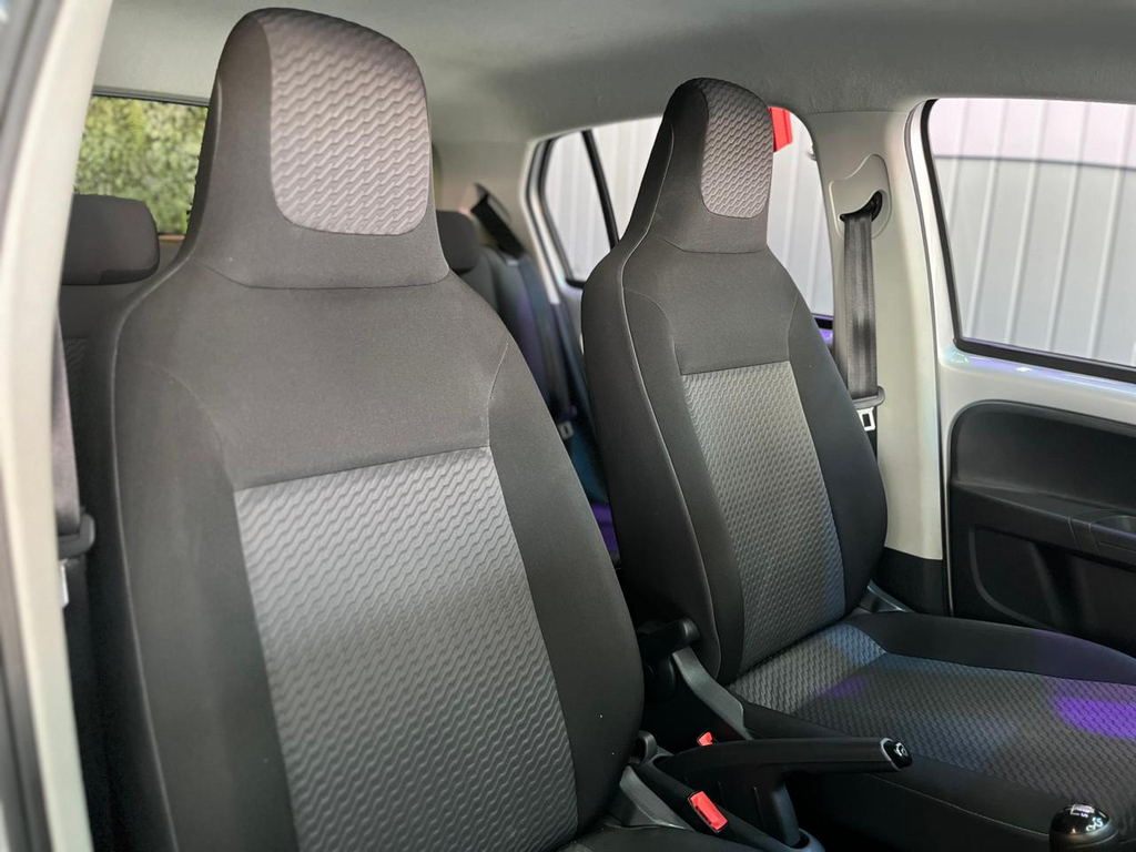 Volkswagen Up! Prata