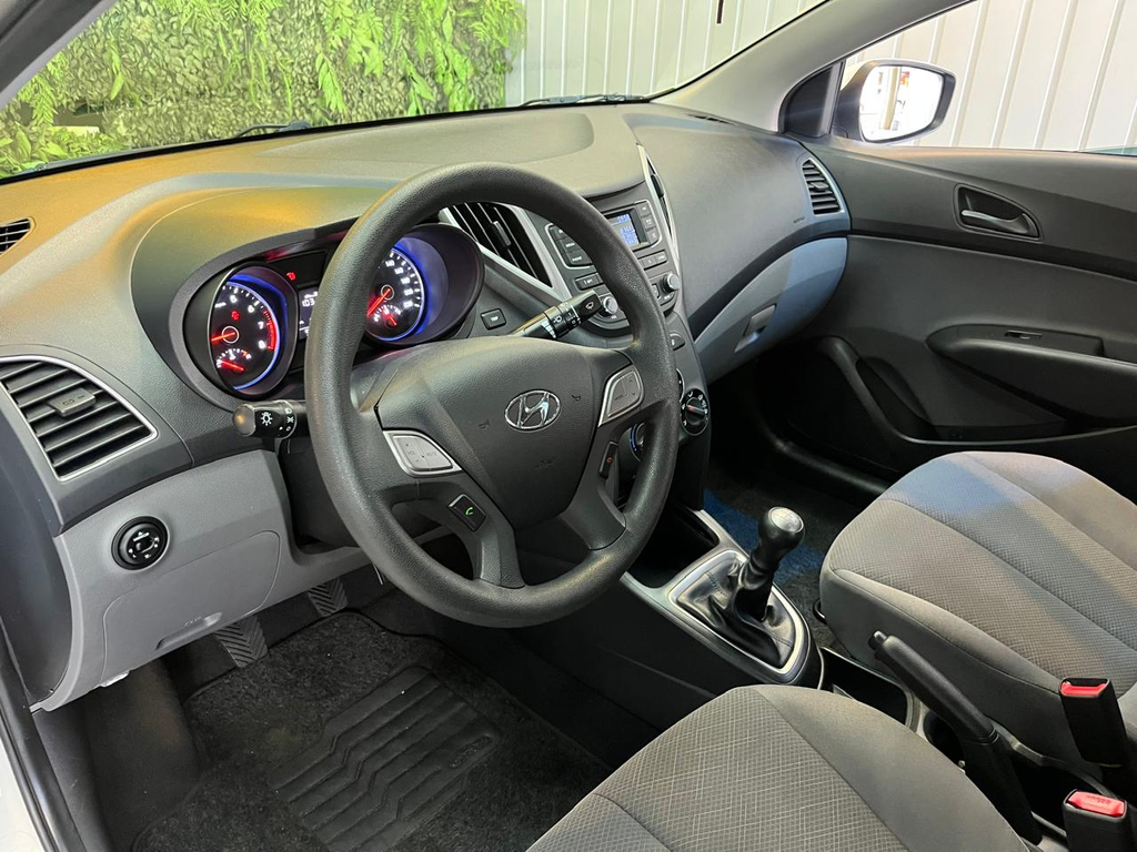 Hyundai HB20S Branco