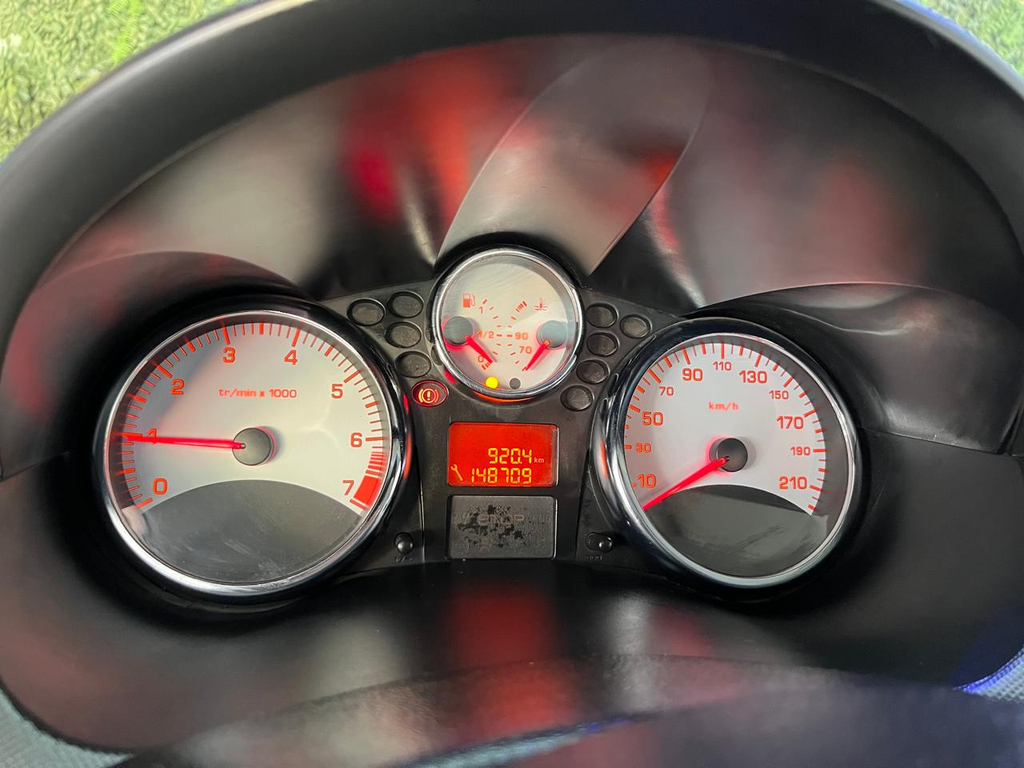 Peugeot 207 Prata