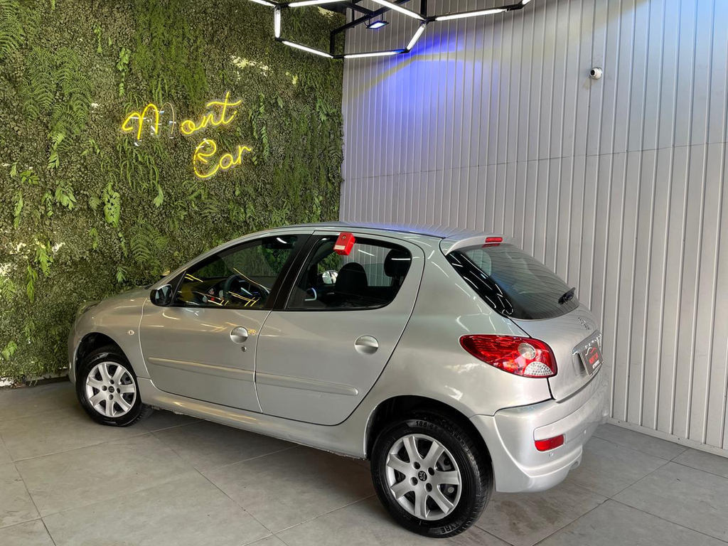 Peugeot 207 Prata