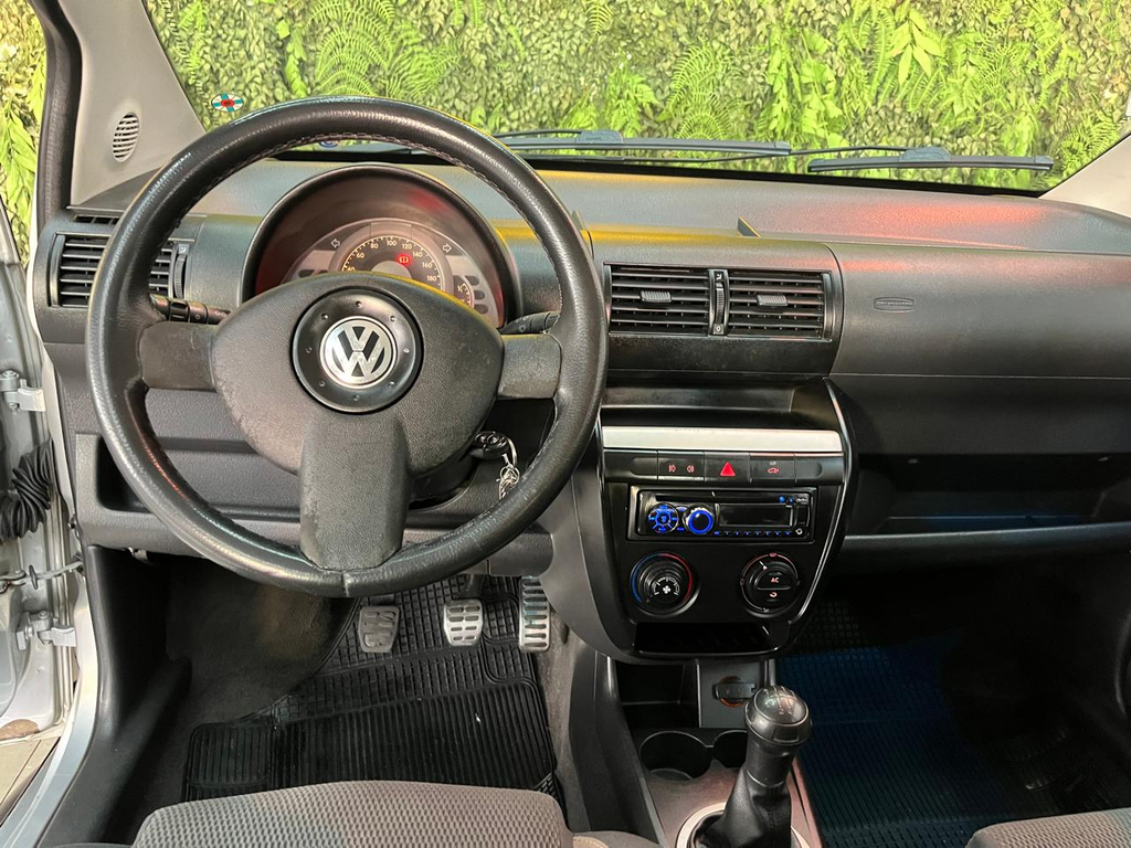 Volkswagen CrossFox Prata