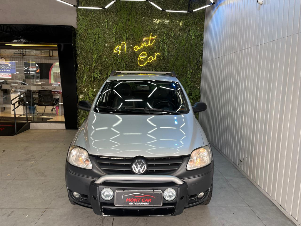 Volkswagen CrossFox Prata