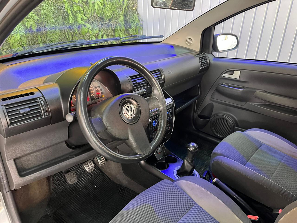 Volkswagen CrossFox Prata