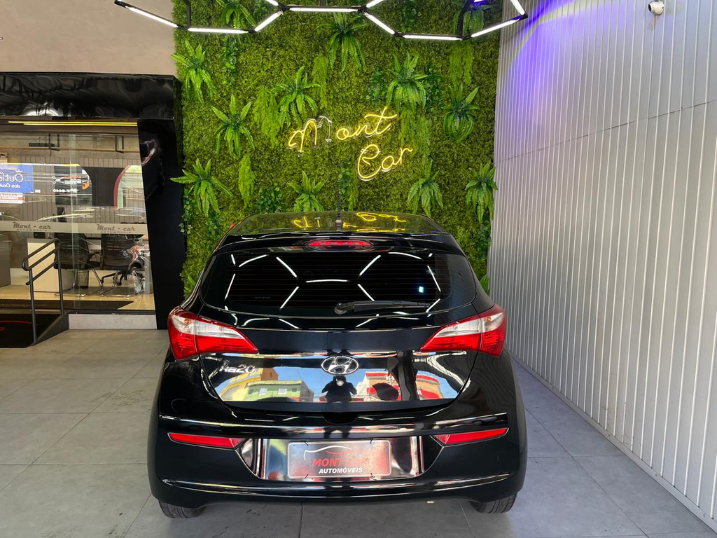 Hyundai HB20 Preto
