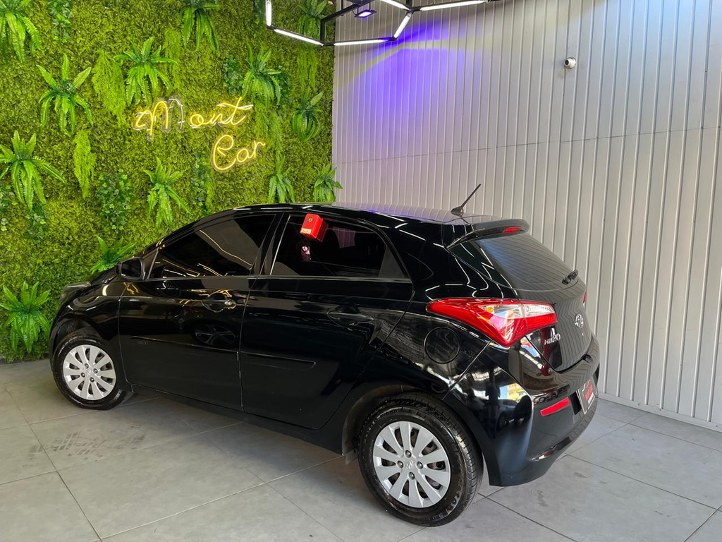 Hyundai HB20 Preto