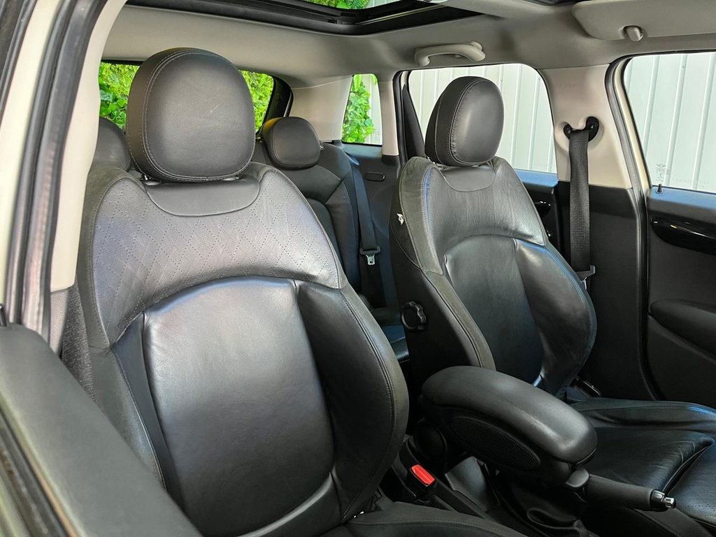 Mini Cooper Branco