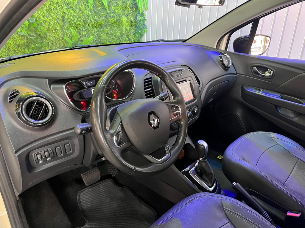 Renault Captur Bege