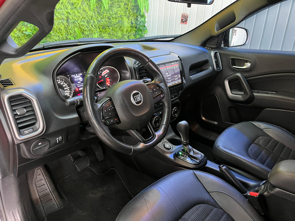Fiat Toro Vermelho