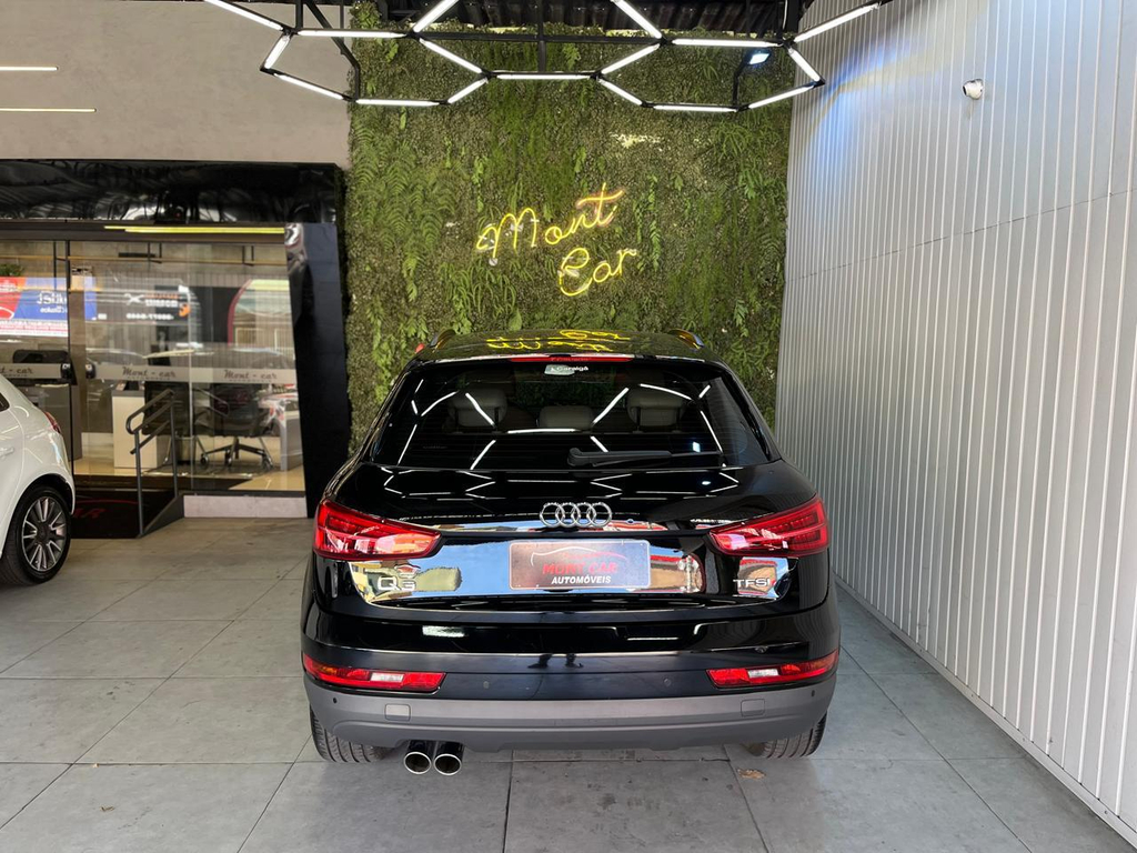 Audi Q3 Preto