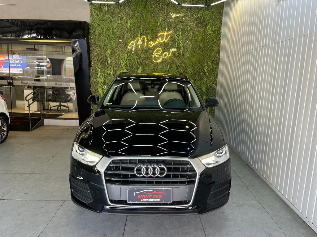 Audi Q3 Preto