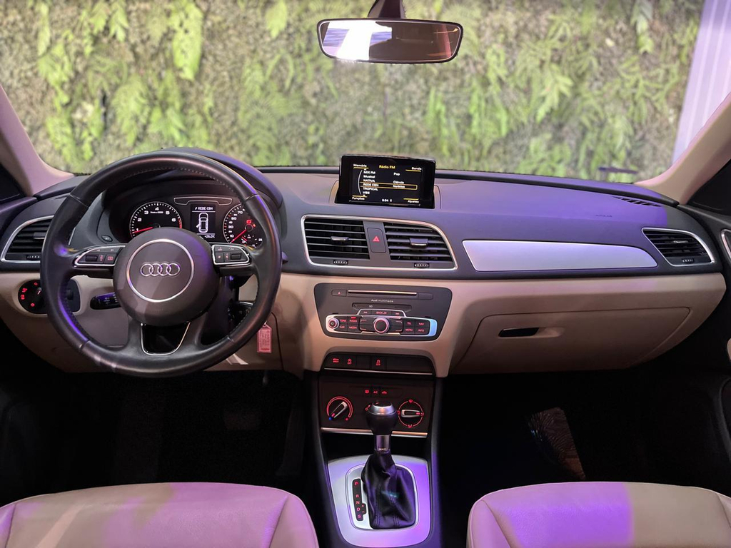 Audi Q3 Preto