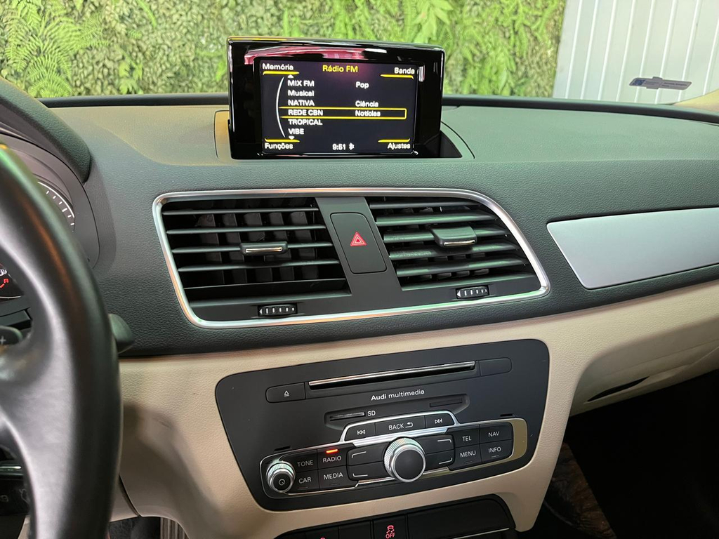 Audi Q3 Preto