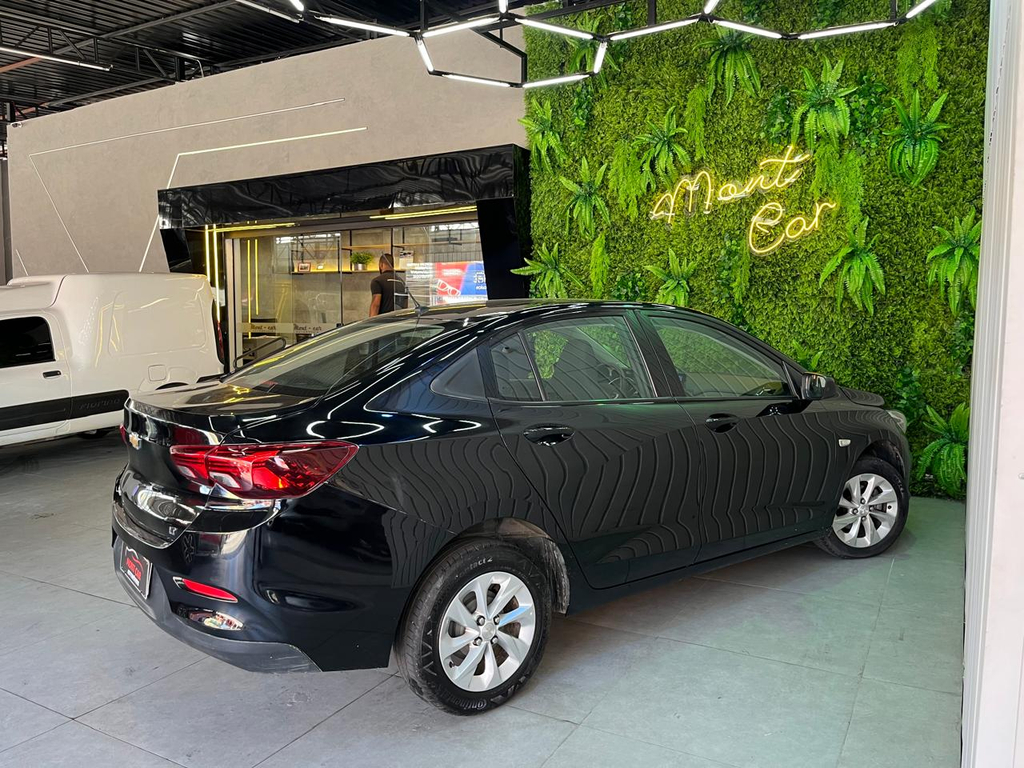 Chevrolet Onix Sedan Preto