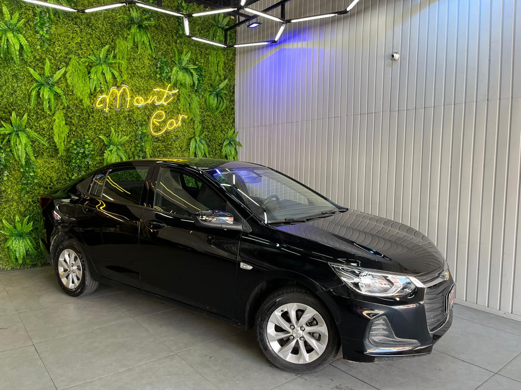 Chevrolet Onix Sedan Preto