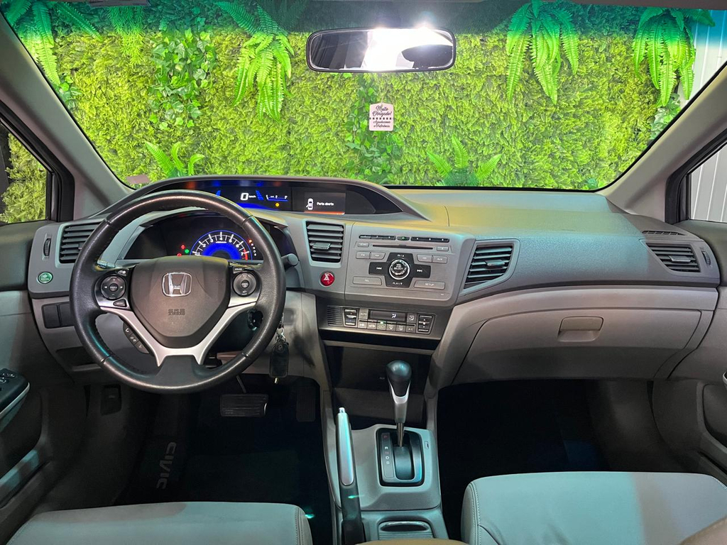 Honda Civic Cinza