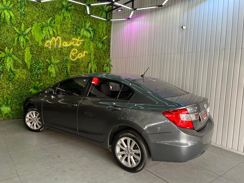 Honda Civic Cinza