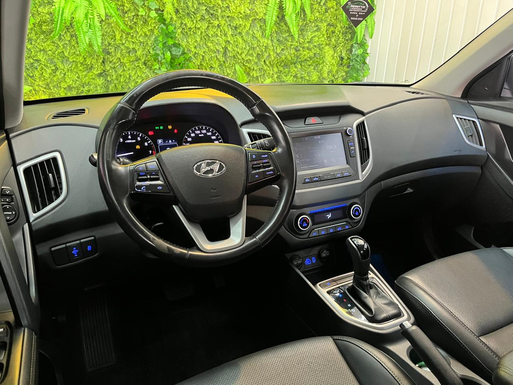 Hyundai Creta Cinza
