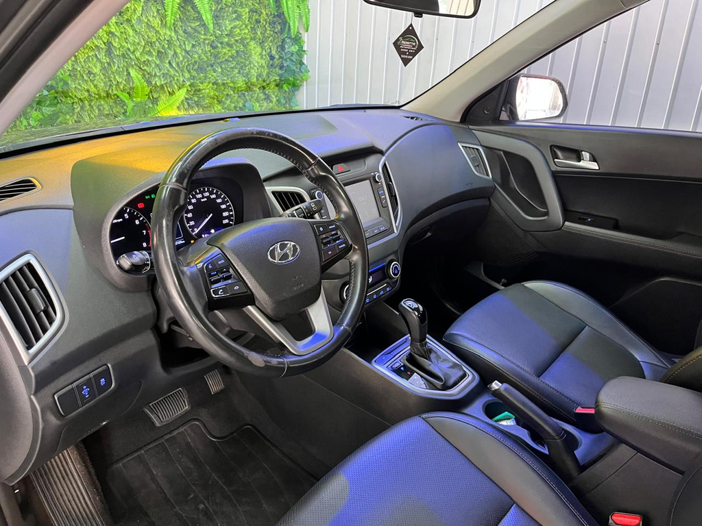 Hyundai Creta Cinza