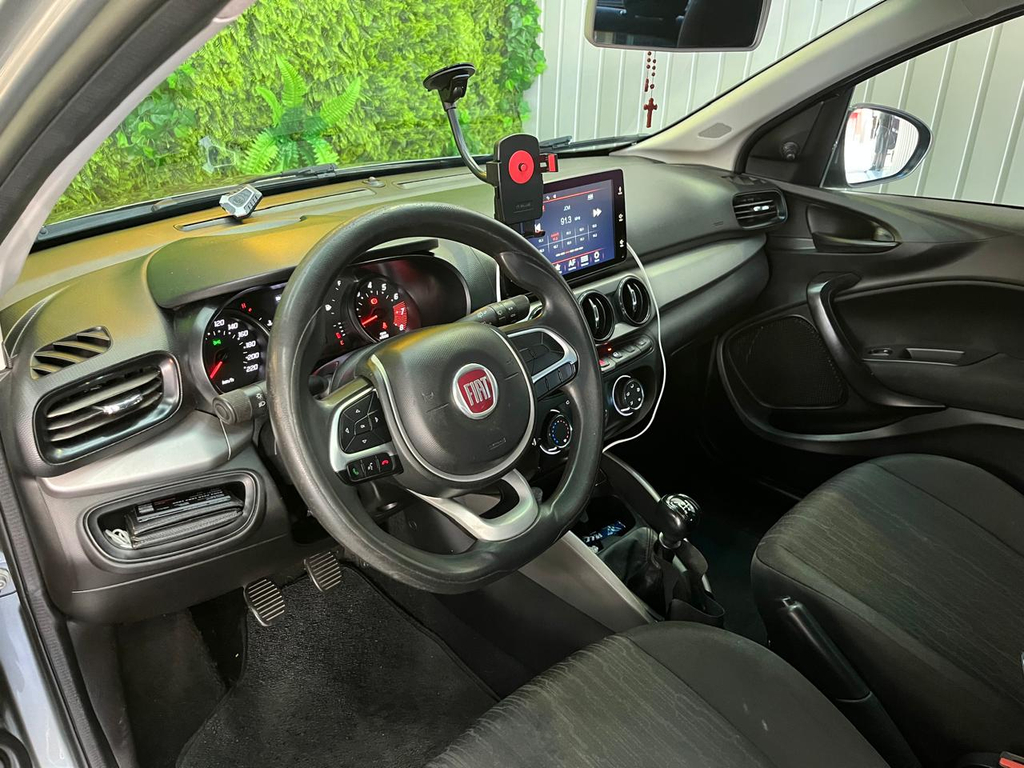 Fiat Argo Cinza
