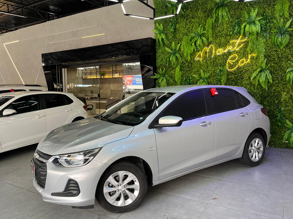 Chevrolet Onix Prata