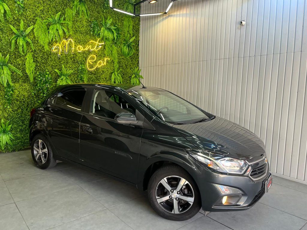 Chevrolet Onix Cinza