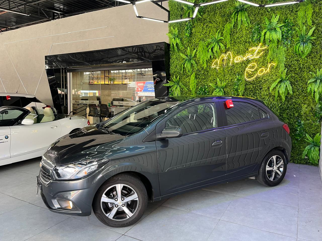 Chevrolet Onix Cinza