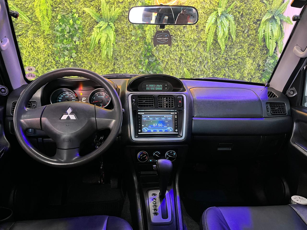 Mitsubishi Pajero TR4 Prata