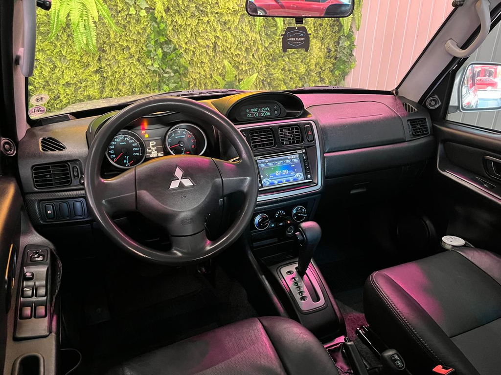 Mitsubishi Pajero TR4 Prata
