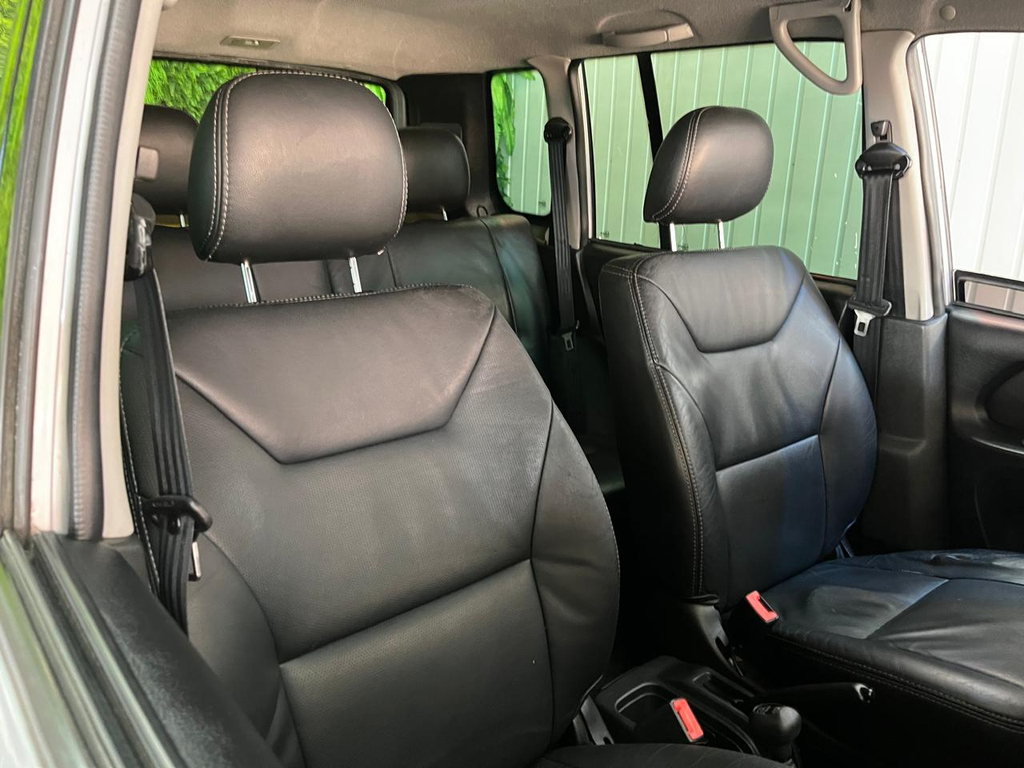 Mitsubishi Pajero TR4 Prata