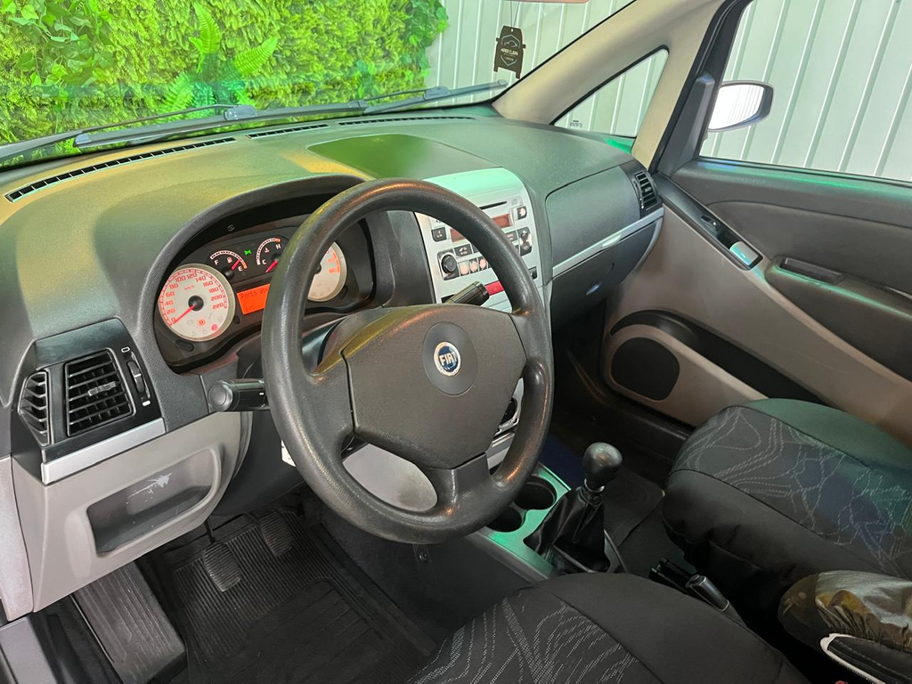 Fiat Idea Preto