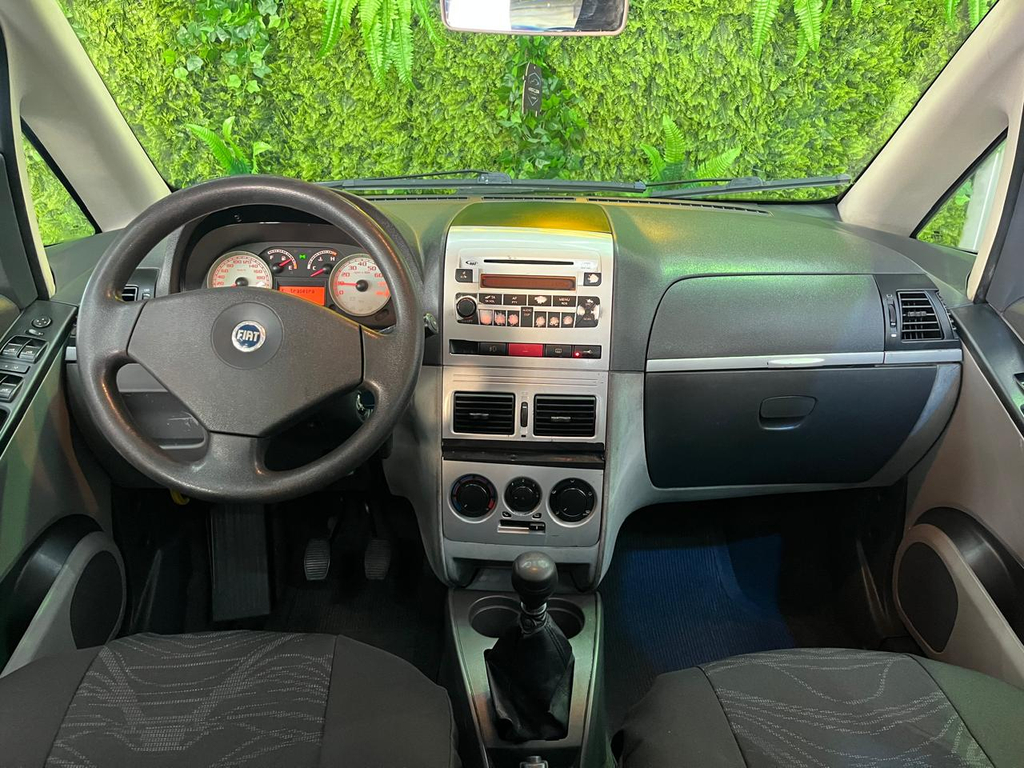 Fiat Idea Preto
