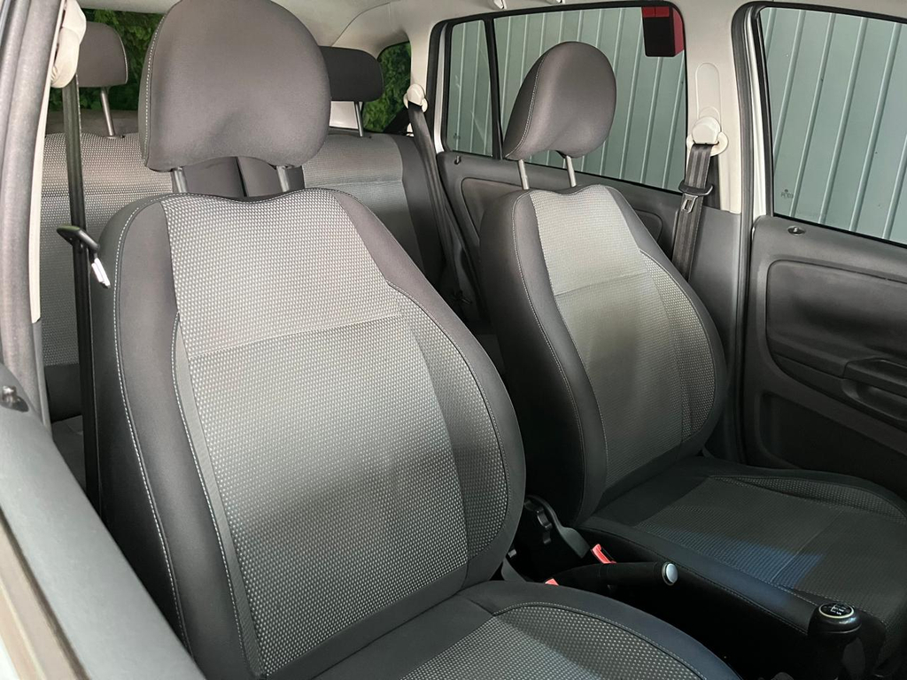 Volkswagen SpaceFox Prata