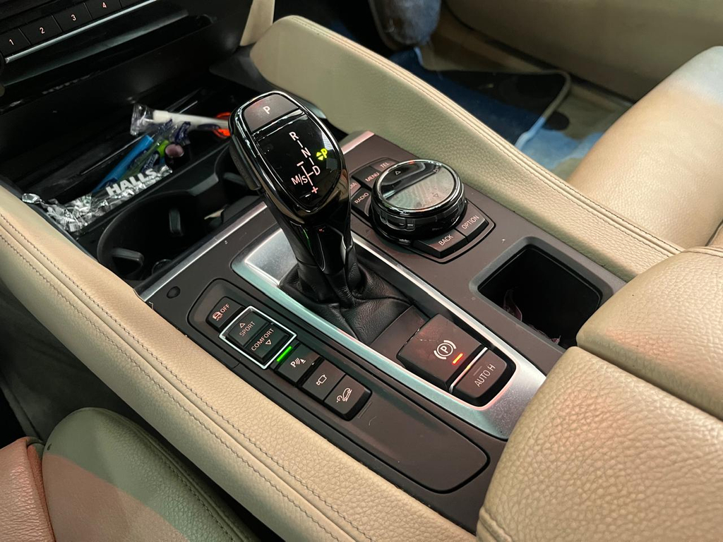 BMW X6 Branco
