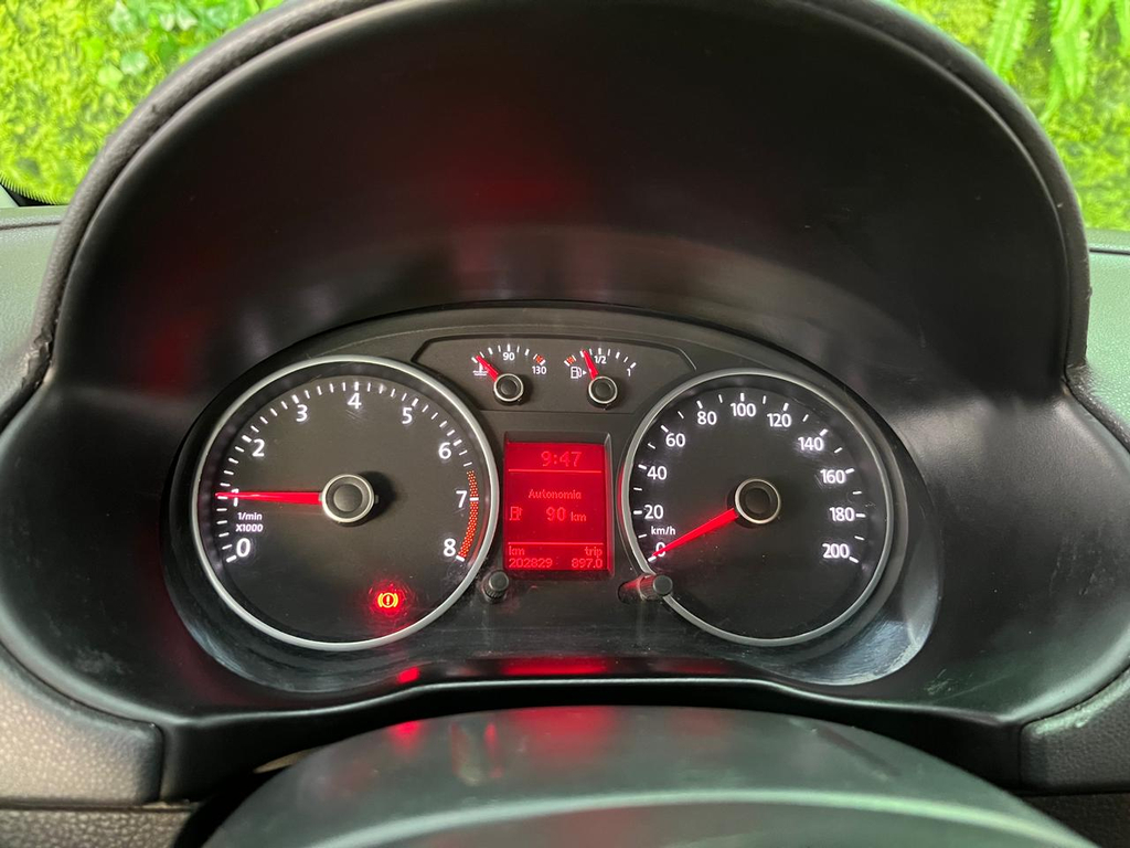 Volkswagen Voyage Prata