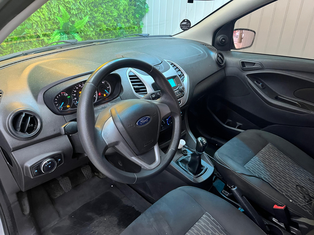 Ford Ka Sedan Prata