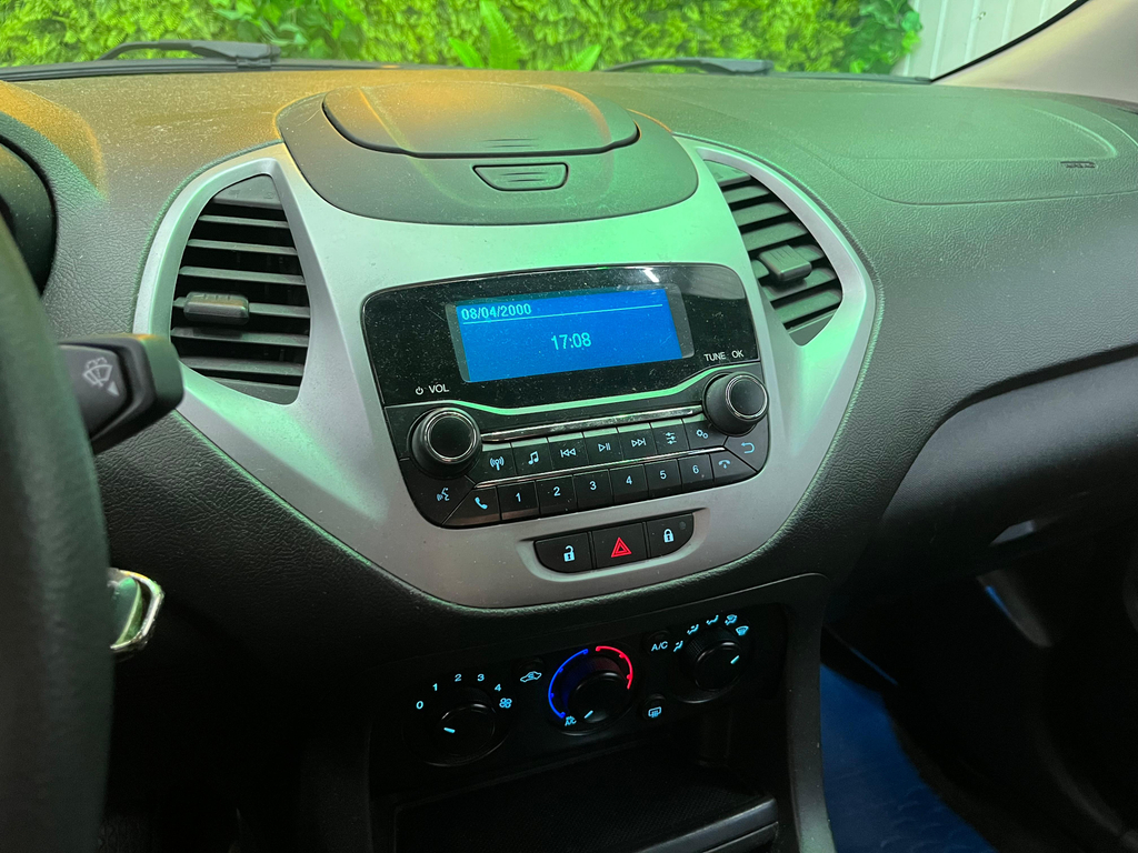Ford Ka Sedan Prata
