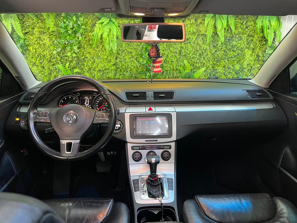 Volkswagen Passat Variant Preto