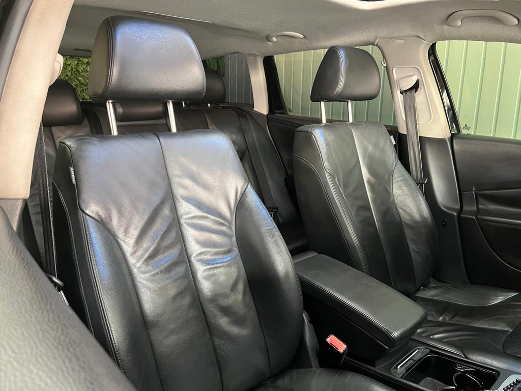 Volkswagen Passat Variant Preto