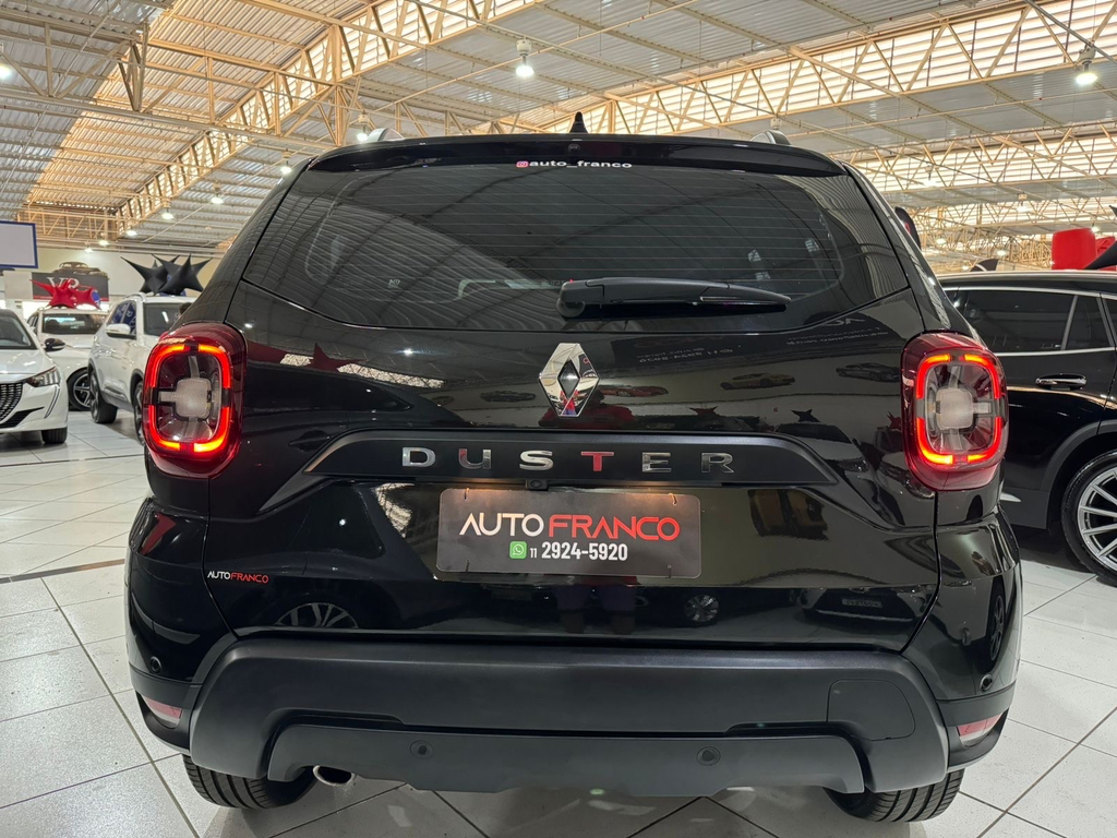 Renault Duster Preto