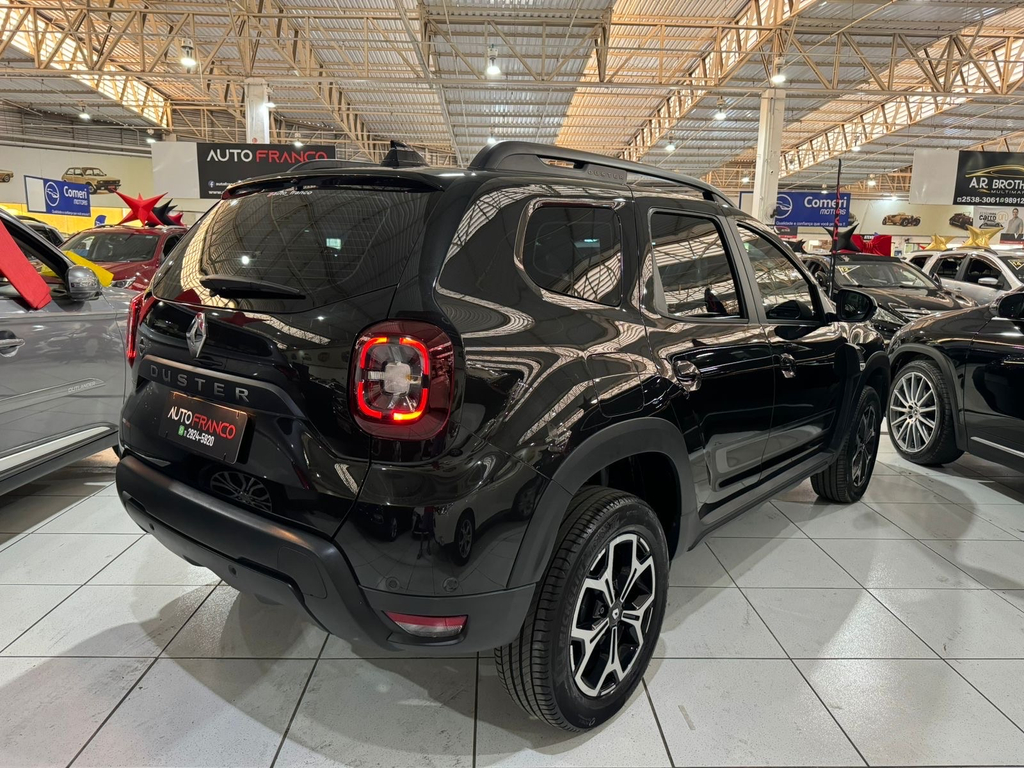 Renault Duster Preto