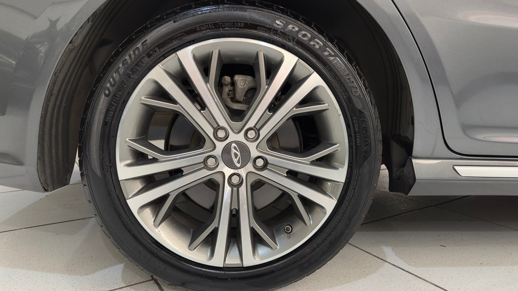 Chery ARRIZO 6 Cinza