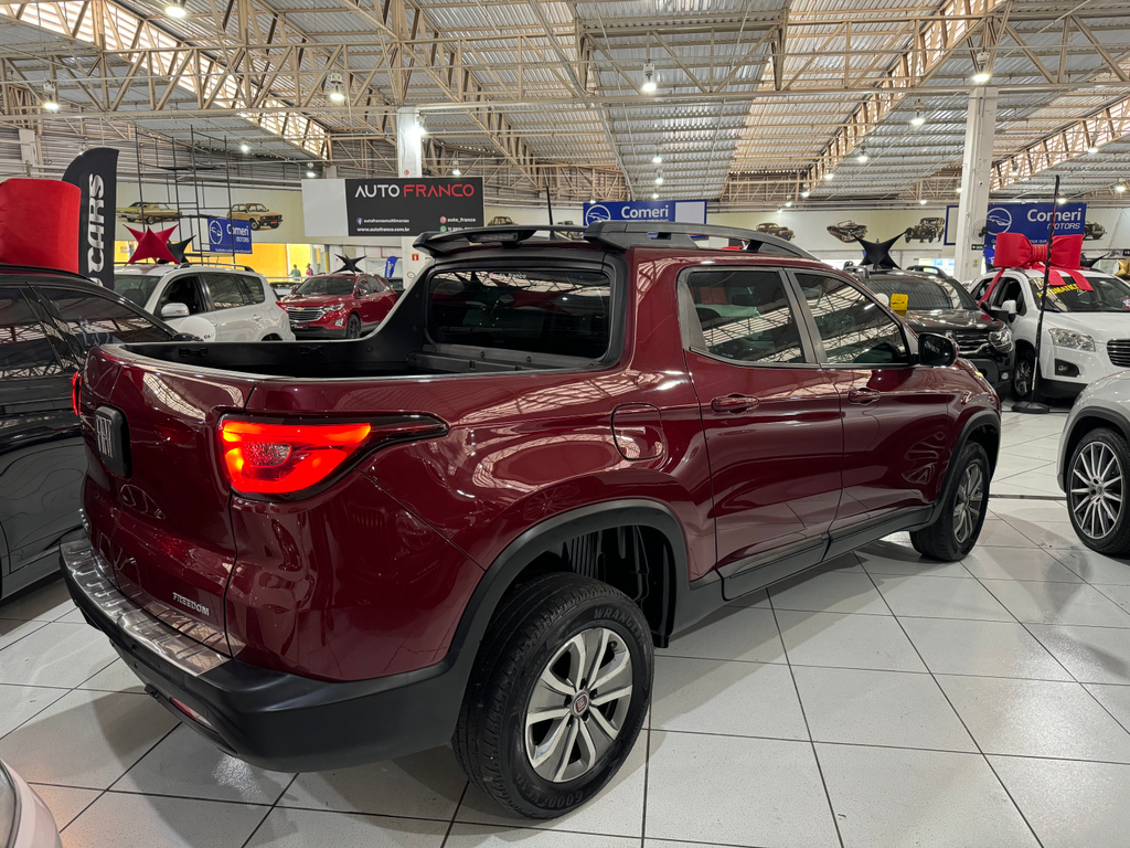Fiat Toro Vermelho