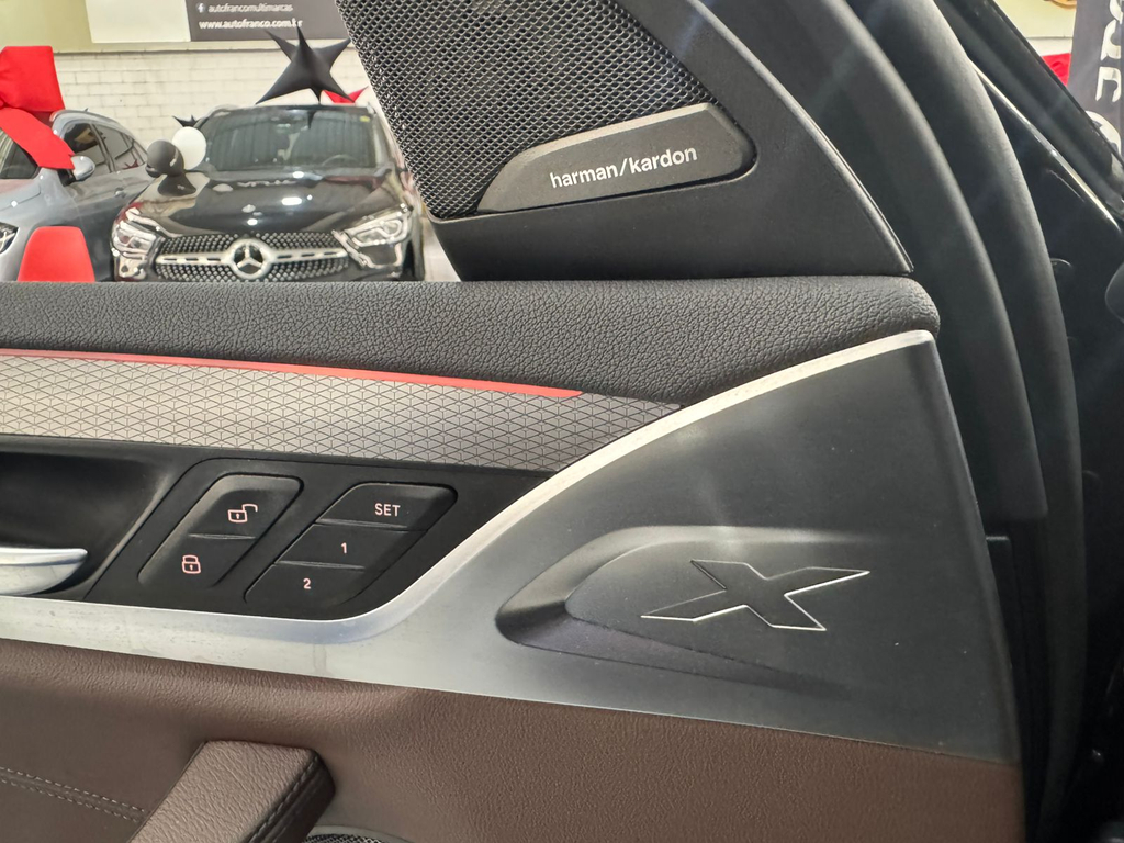 BMW X4 Cinza