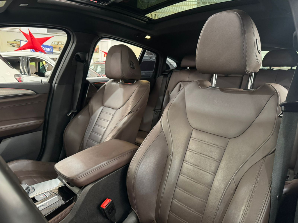 BMW X4 Cinza