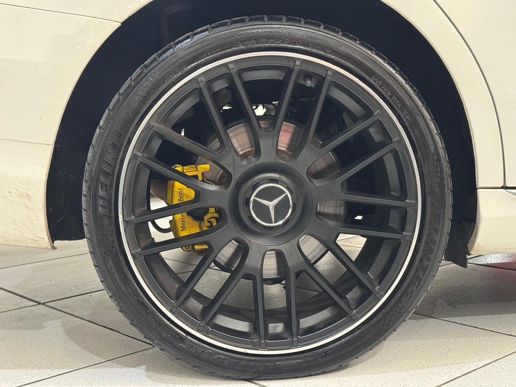 Mercedes Benz C-180 Branco