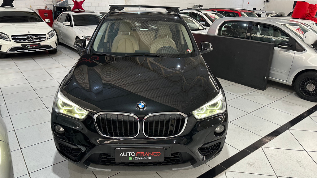 BMW X1 Preto