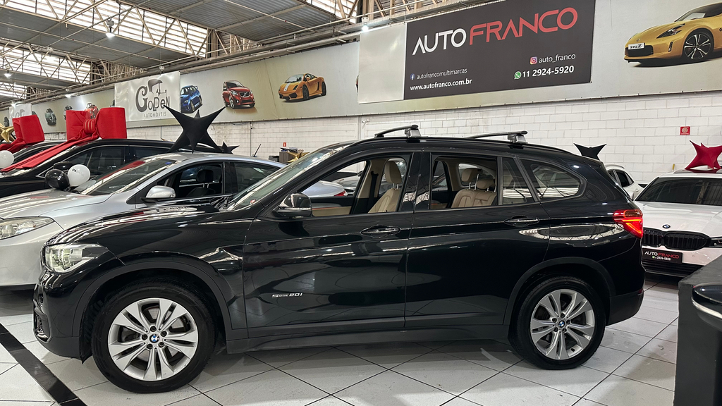 BMW X1 Preto