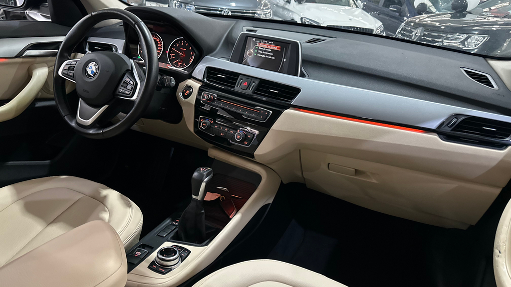 BMW X1 Preto