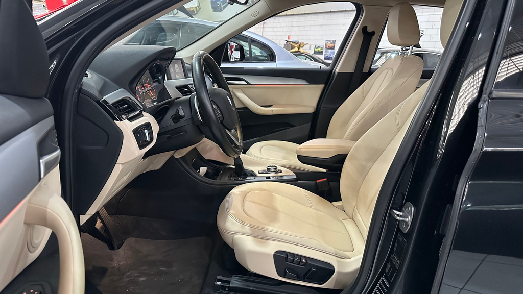 BMW X1 Preto
